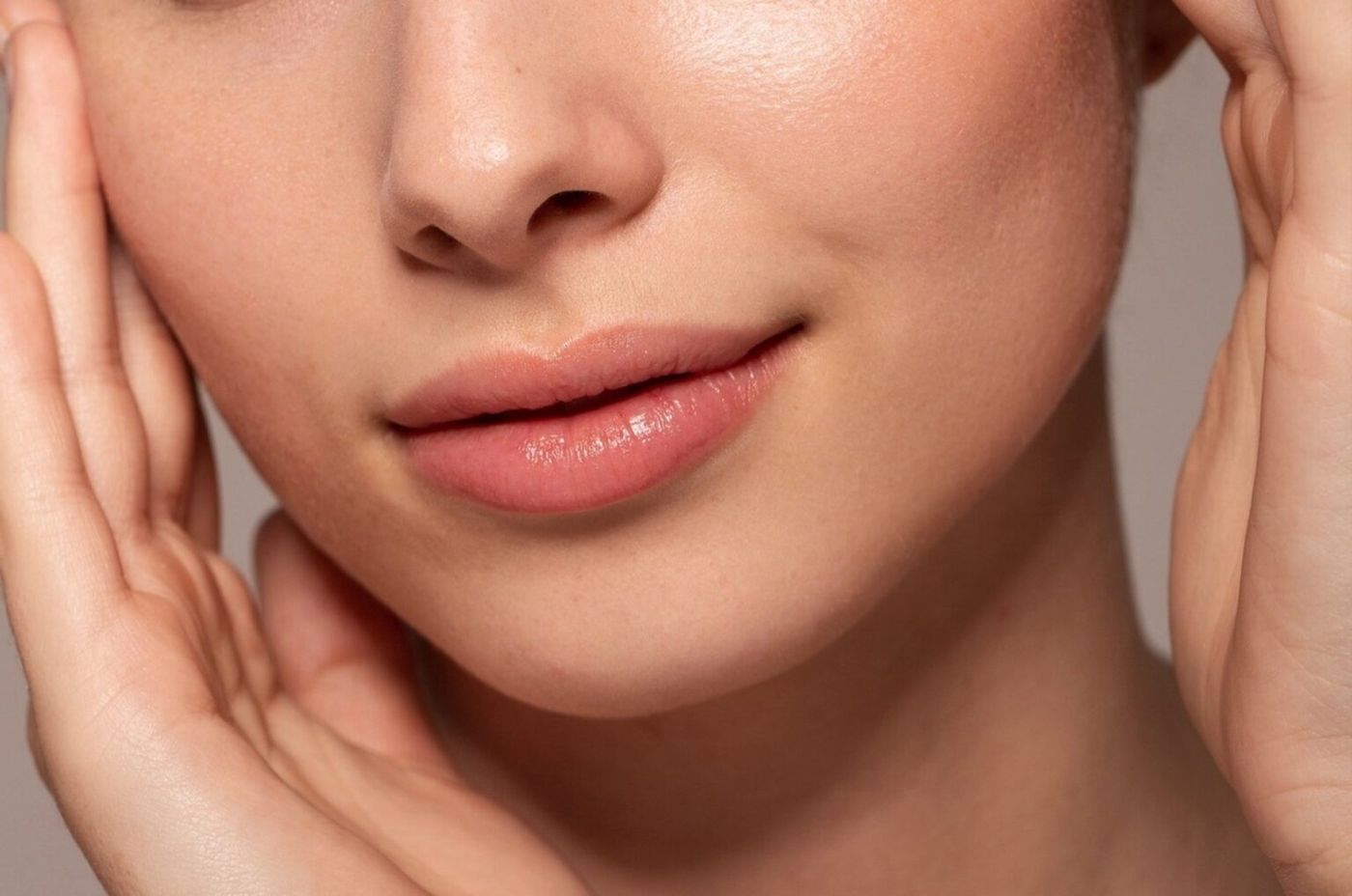 Hudpleie og glødende hud etter behandling ved Cosmetica Klinikken